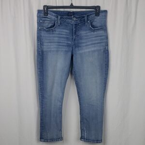 Daytrip Women's 32 Light Wash Blue Jean Capris